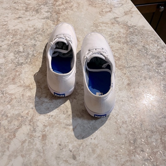 Wins white Keds - Picture 3 of 8
